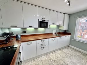 Photo 14- click for photo gallery